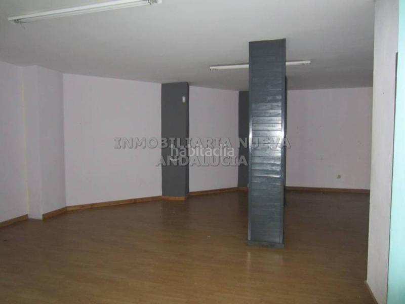 Foto 41fded3e-92b0-4018-90d2-bc92cbb1fec7. Lloguer local comercial a San Luis Almería