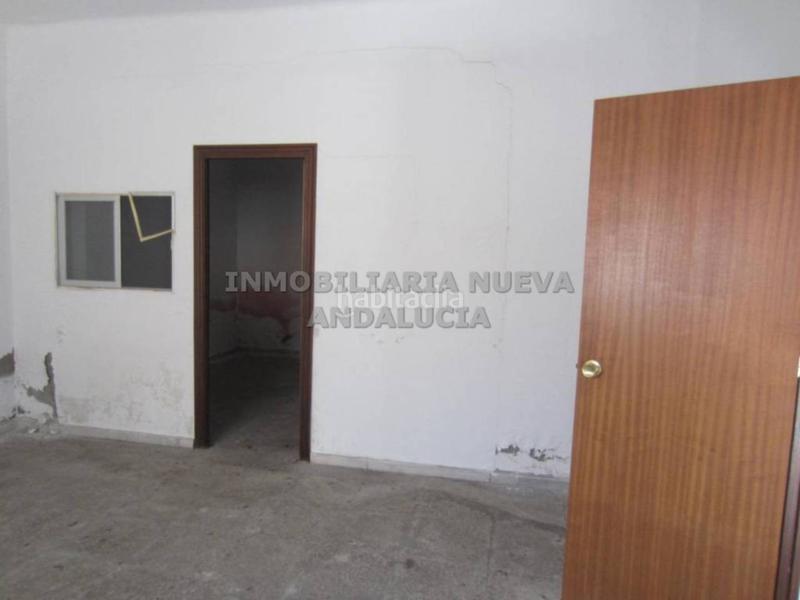 Foto dea06b82-47aa-4d8a-9c36-814ded02c8e0. Location local commercial dans Barrio Alto - San Félix Almería