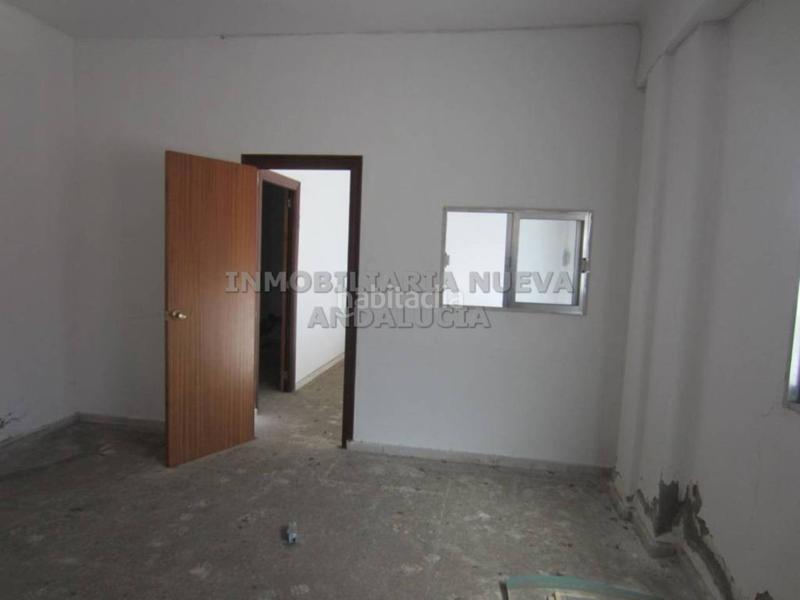 Foto 62c07c05-b262-445a-84fe-f6565e88dab7. Rent business premise in Barrio Alto - San Félix Almería