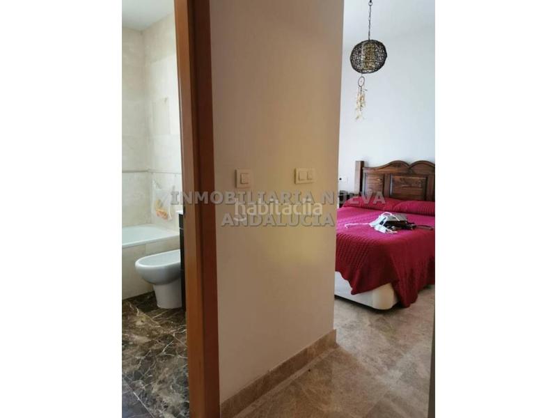 Foto e1f9800f-7bcb-4099-9e1b-1a8dd11c80a1. Location appartement avec parking piscine dans El Toyo Almería