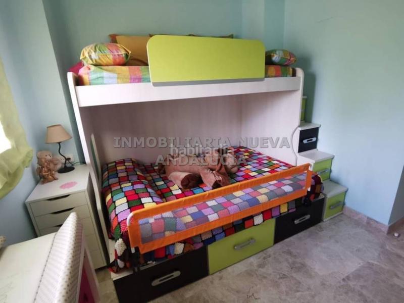 Foto f3106c9e-6c92-4c78-afe9-3f6862cf6fcb. Location appartement avec parking piscine dans El Toyo Almería