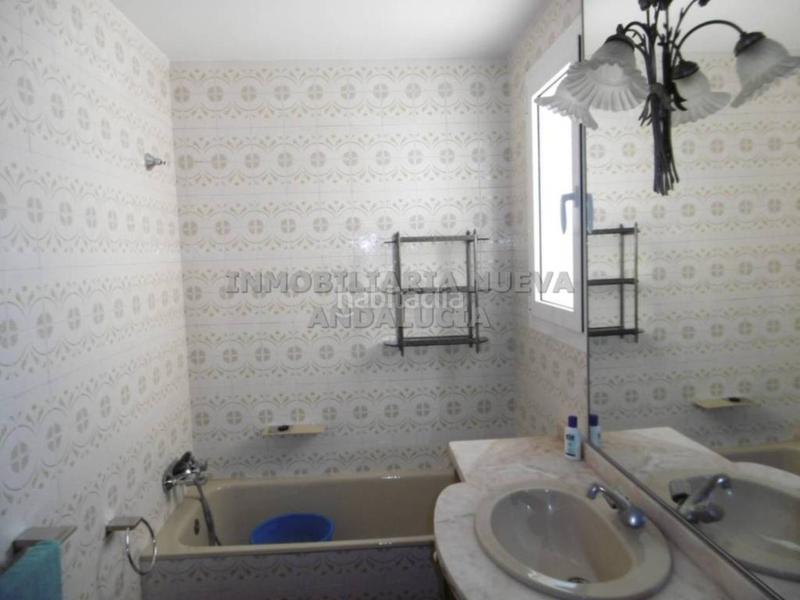 Foto 6ce63c51-448d-42be-8bd2-e96cb4f5e7f6. Alquiler piso  en alquiler en centro en Oliveros - Altamira Almería