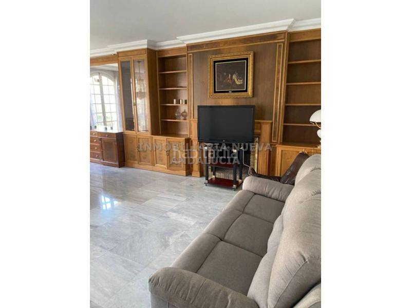 Foto 6c73e59c-2a57-427c-8962-75467f975dbf. Miete etagenwohnung mit parking in Centro Almería