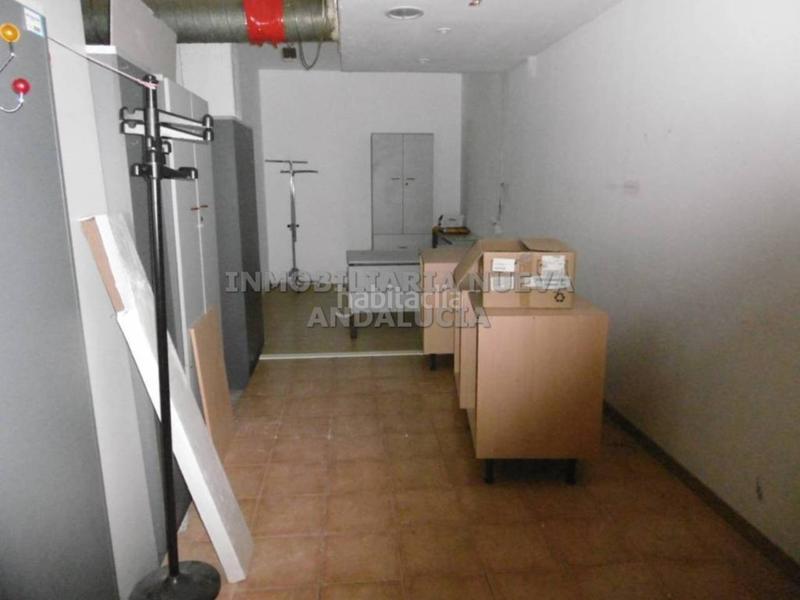 Foto 39b74417-7e19-4f4b-81d1-01d6376039dc. Lloguer local comercial a Nueva Andalucía Almería