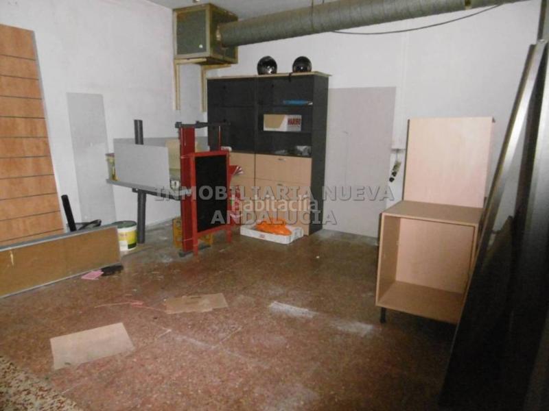 Foto ba0cb241-1161-4b61-8232-91f5038a5b8b. Lloguer local comercial a Nueva Andalucía Almería