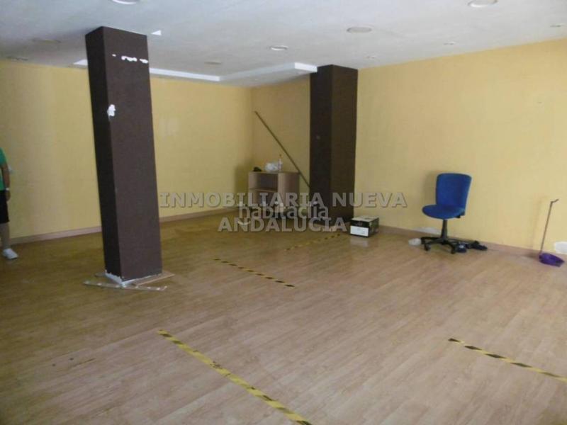Foto e8fce6a9-e504-4bfa-85ff-18b21915c144. Lloguer local comercial a Nueva Andalucía Almería