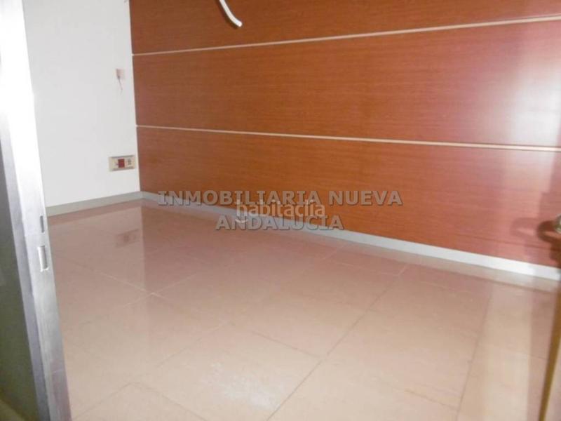 Foto 598fb7de-bf6d-4759-b064-54fd2a014bdc. Rent business premise in Oliveros - Altamira Almería