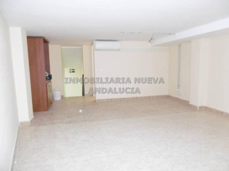Foto a65df6b8-2d21-4eb7-ab05-e16b9d5fdb3c. Locale commerciale in Barrio Alto - San Félix Almería