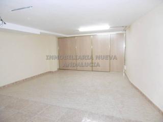 Local commercial à Barrio Alto - San Félix. Local en venta en oliverosaltamirabarrio alto