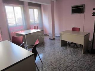 Lloguer Oficina a Centro. Oficina en alquiler