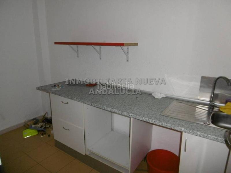 Foto 2156208c-8313-4bc7-9f1a-d20be8deec93. Rent business premise in Nueva Andalucía Almería