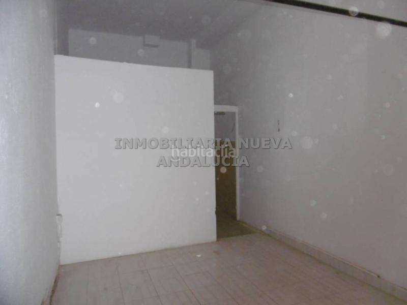 Foto 212f2c99-dc6f-45b0-a45a-63d87e7c04d0. Alquiler local comercial local en alquiler en oliverosaltamirabarrio alto en Almería