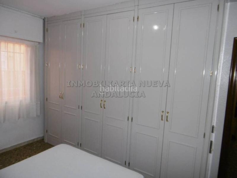 Foto b212d90e-d05a-4e48-a89c-1af8d1b916e6. Alquiler piso  en alquiler en ciudad jardíntagaretezapillo en Almería