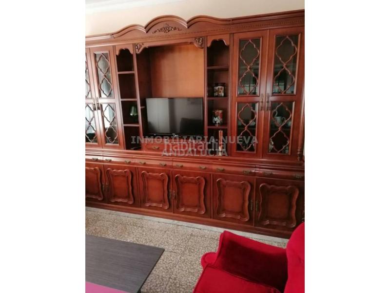 Foto 0f1eb038-9c3e-46b9-81ee-f6011e84682f. Alquiler piso  en alquiler en oliverosaltamirabarrio alto en Almería