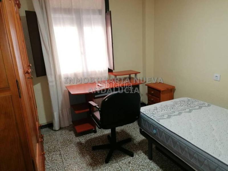 Foto d76bd0a8-8f9a-433d-845d-59c37d51b333. Alquiler piso  en alquiler en oliverosaltamirabarrio alto en Almería