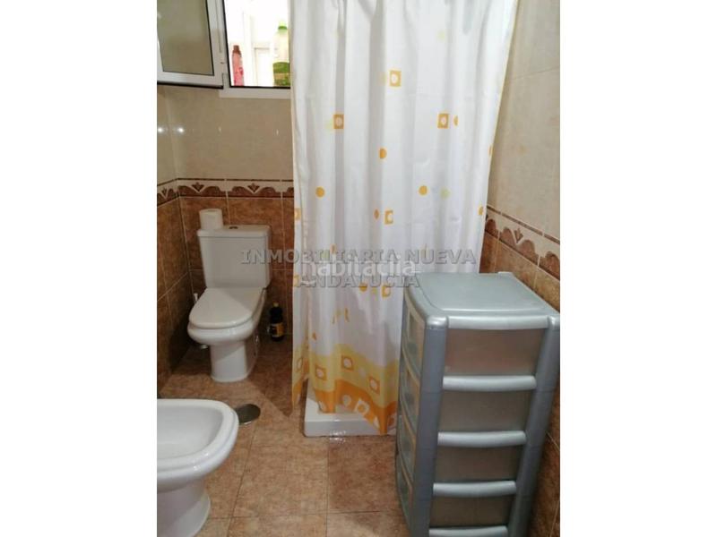 Foto dce9c8f5-537c-4987-a611-022bbe0eb40d. Alquiler piso  en alquiler en oliverosaltamirabarrio alto en Almería