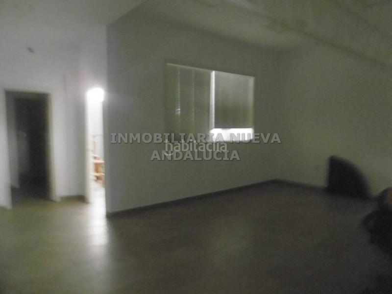 Foto 87b5e62d-fd35-4373-8702-b961dd53ffa0. Alquiler local comercial  en alquiler en Almería