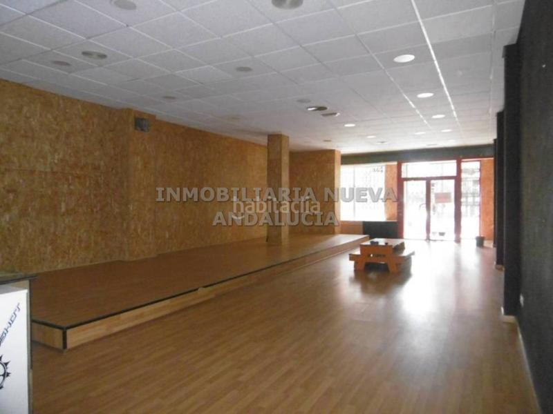 Foto 7ad441d1-ab0a-4e16-aa54-07c5b3ebc28e. Rent business premise in Nueva Andalucía Almería