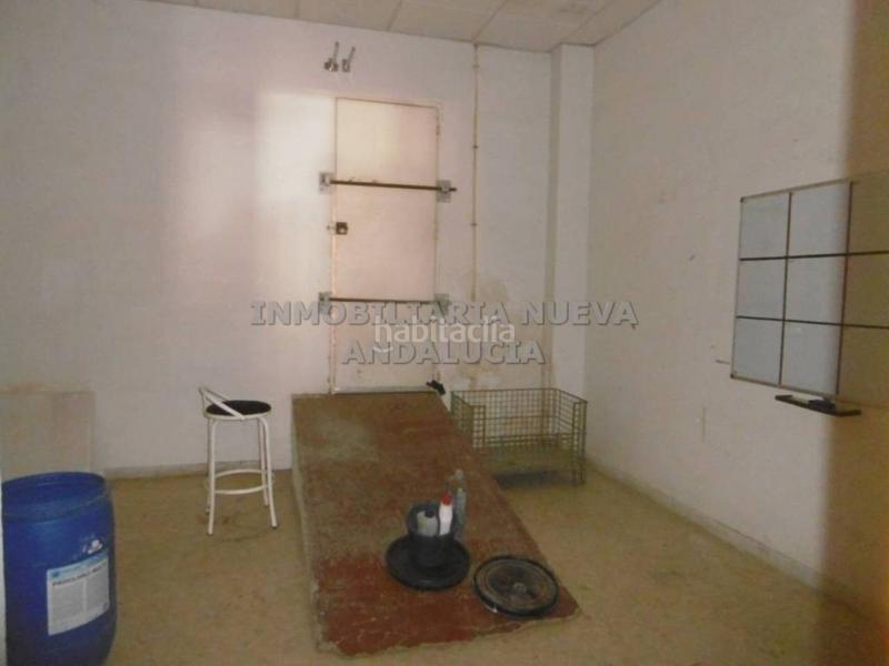 Foto 95a1793c-ac98-458a-b7b8-868db228841f. Rent business premise in Nueva Andalucía Almería