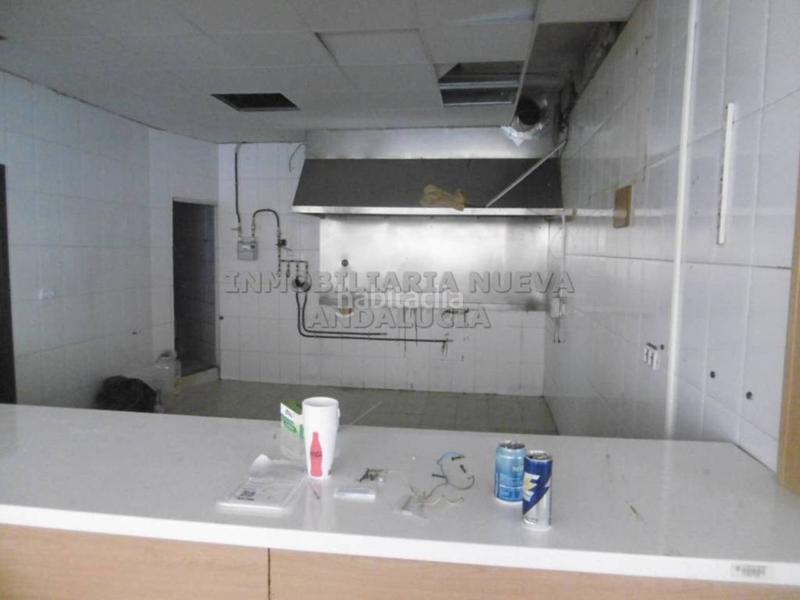 Foto 11f2e3fe-b7d1-48fd-b566-6d30b49f53f9. Rent business premise in Ciudad Jardín - Tagarete - El Zapillo Almería