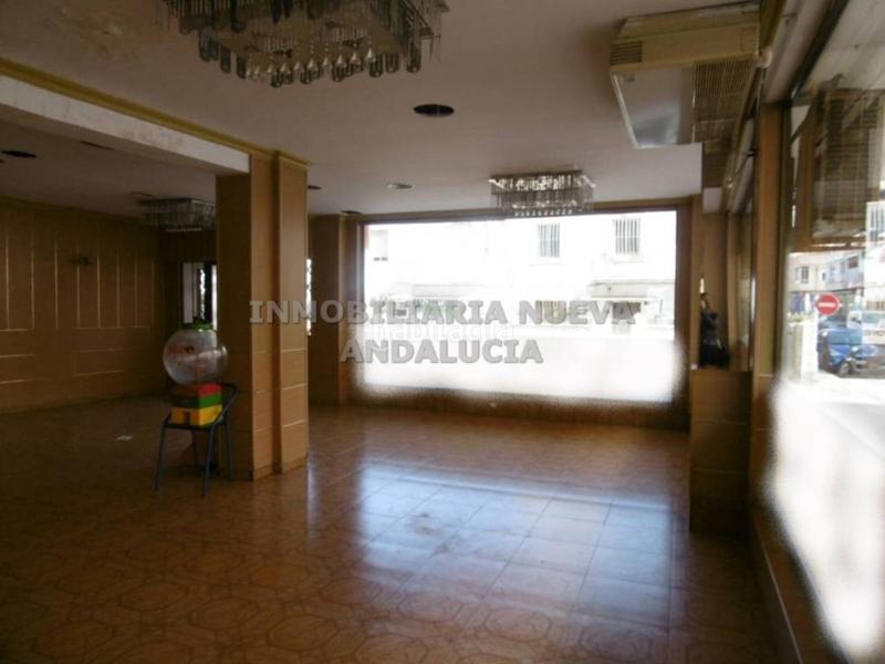 Foto 72dbc892-f2ec-4d03-8ecb-e49225f21add. Rent business premise in Ciudad Jardín - Tagarete - El Zapillo Almería