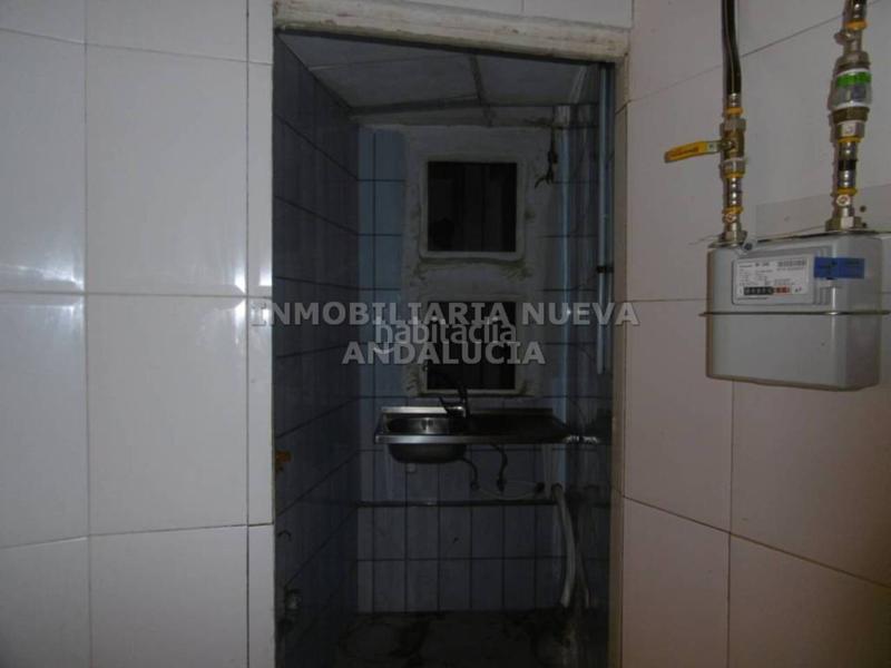 Foto 8ee287ec-43ed-4ae3-82e4-1f6a9be2dbbf. Rent business premise in Ciudad Jardín - Tagarete - El Zapillo Almería
