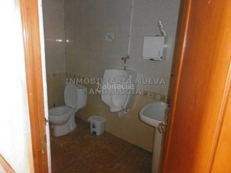 Foto d233f81f-6ad7-437e-bbe4-aa141ae7b416. Rent business premise in Ciudad Jardín - Tagarete - El Zapillo Almería