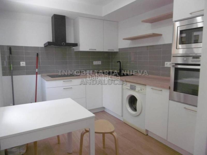 Foto 5590b501-8714-49cf-992f-18c964b92691. Miete etagenwohnung in Ciudad Jardín - Tagarete - El Zapillo Almería