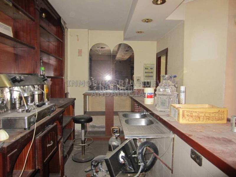 Foto 6217b14e-259f-4dee-9db8-d9bb7fbebeb2. Rent business premise in Nueva Andalucía Almería