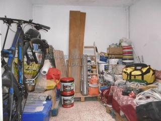 Local commercial à Barrio Alto - San Félix. Local en venta en san luislos molinos04009