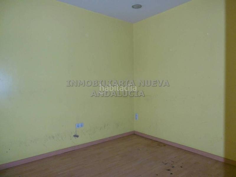 Foto 4346beb9-42cd-4f98-993a-ac4e9956b152. Alquiler local comercial  en alquiler en Almería