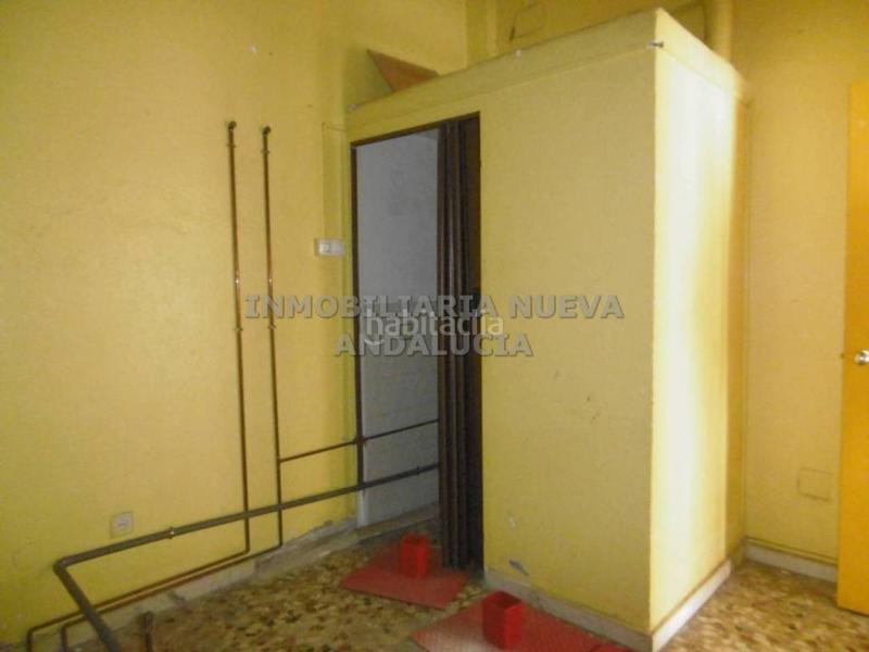 Foto 6cddffef-49a8-41dc-be22-782d66c99c77. Lloguer local comercial a Nueva Andalucía Almería