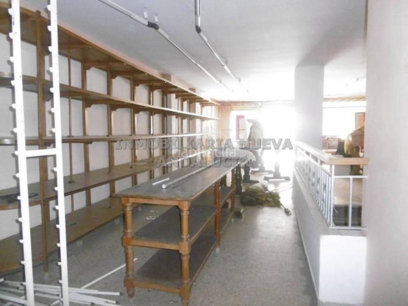 Foto 3897a13a-53da-4231-b2ff-b33ea3e3c4f3. Alquiler local comercial local en alquiler en Centro04001 en Almería