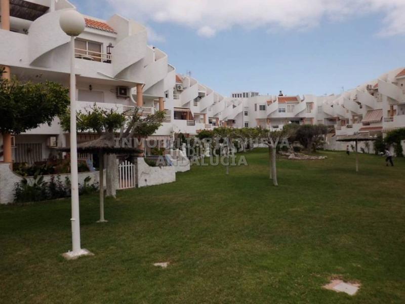 Foto 227aebc9-5cf1-428a-bd01-33d9568ee12e. Location appartement avec parking piscine dans Retamar Almería