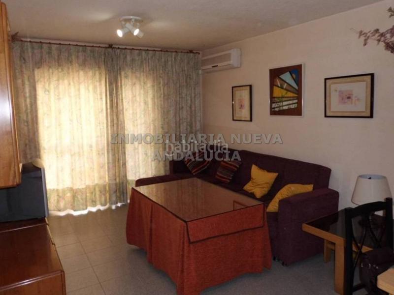 Foto 3c768b35-ddb2-4c43-ae31-05f82afff7e7. Rent flat with parking pool in Retamar Almería