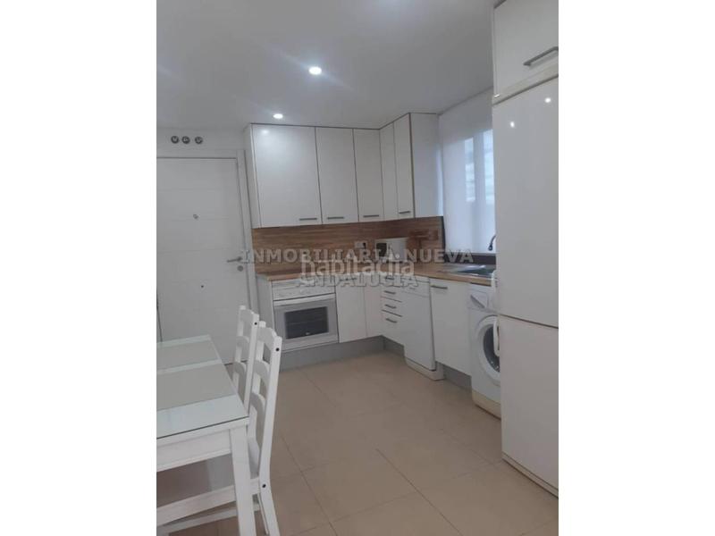 Foto f0ba4bc5-9ae0-4505-87d3-6b232470bd15. Miete zweistöckige wohnung mit parking pool in El Toyo Almería