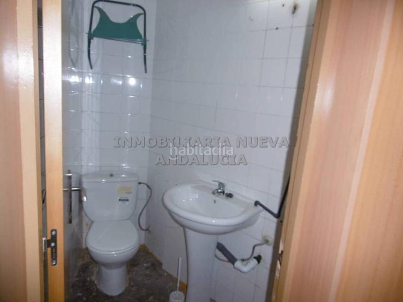 Foto cbbf5475-d28c-4206-be18-5c77d85c6b4a. Alquiler local comercial  en alquiler en Almería