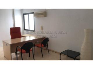 Rent Office space in Centro. Oficina en alquiler en centro04004