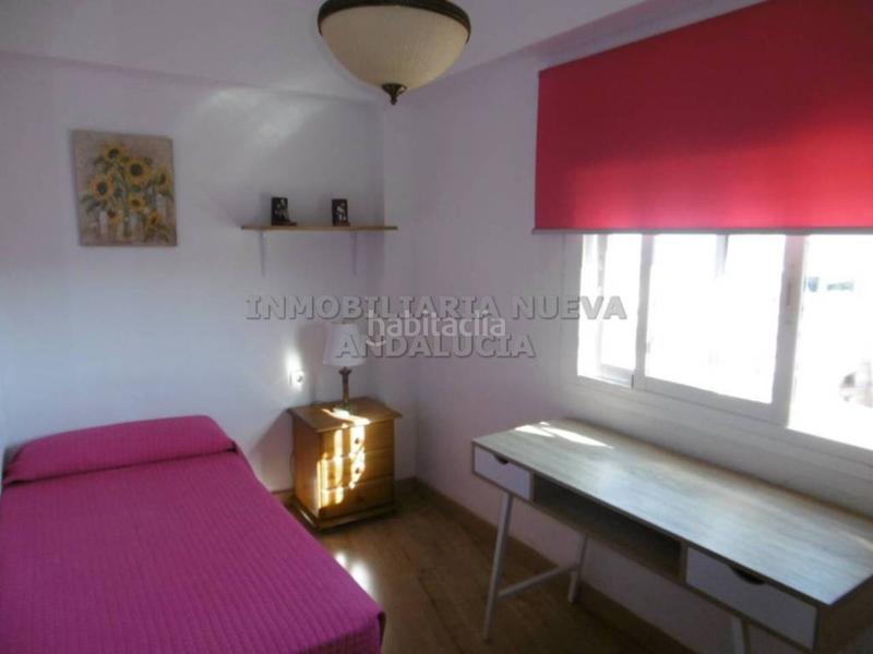 Foto b431306a-a58d-4417-8d0d-cd59dcc76e81. Affitto appartamento in Barrio Alto - San Félix Almería