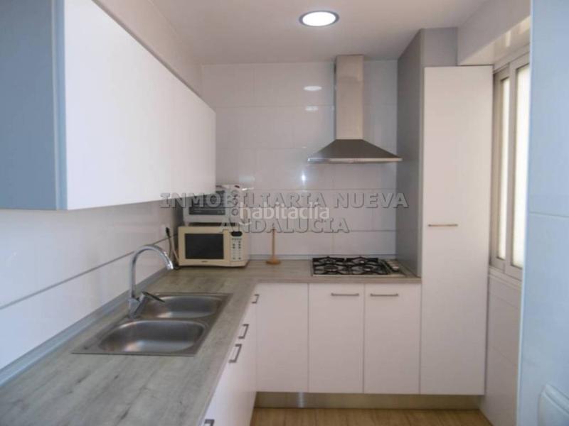 Foto b1054184-b4dc-487f-b308-77d63fba9b94. Lloguer pis a Barrio Alto - San Félix Almería