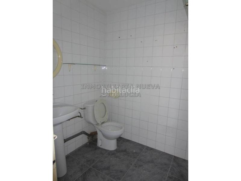 Foto 858cc991-d84f-4e04-bca7-546b872c4f5d. Alquiler local comercial  en alquiler en Almería