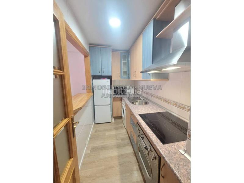 Foto 0ac69d6a-a0c6-4fa0-b4cf-4c83c3526a41. Affitto appartamento con parcheggio in San Luis Almería