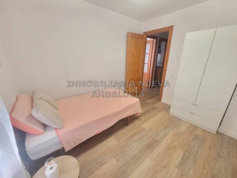 Foto 7d451de9-580d-466c-99e2-3cc60a66fd33. Location appartement avec parking dans San Luis Almería