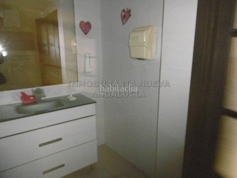 Foto 19262f69-c0d2-45ef-b87f-79c452a1b405. Alquiler local comercial local en alquiler en Nueva Andalucía04006 en Almería