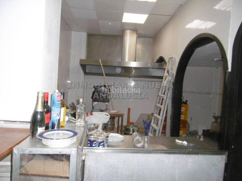 Foto 56c47bdc-841d-44ac-a89a-f85efc26474c. Lloguer local comercial a Nueva Andalucía Almería