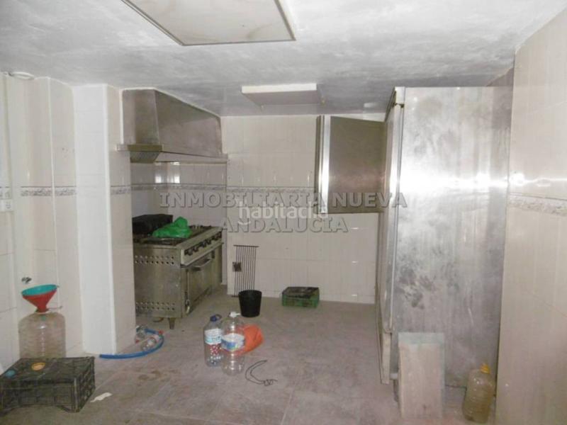 Foto 677cb5dc-31bf-4466-9b67-66eda7e8018c. Lloguer local comercial a Nueva Andalucía Almería