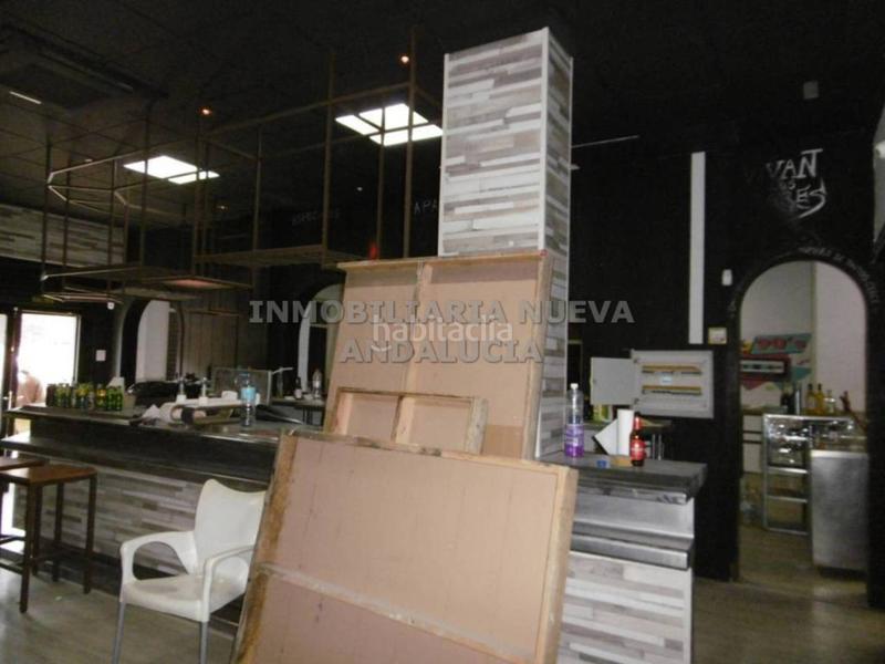 Foto 8b4880ff-7ed6-4c35-b41d-d975c519fb18. Lloguer local comercial a Nueva Andalucía Almería