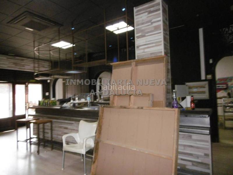 Foto aef041e1-8121-4eb9-8775-cc40ba285820. Lloguer local comercial a Nueva Andalucía Almería
