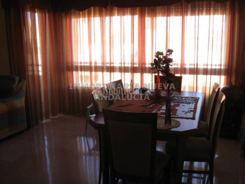 Foto 0d830271-3e21-466f-b07d-43773be97a0c. Rent flat with parking in San Luis Almería