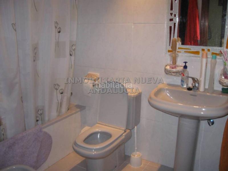 Foto 8e1242ab-6226-4567-ba95-e858bd888702. Rent flat with parking in San Luis Almería